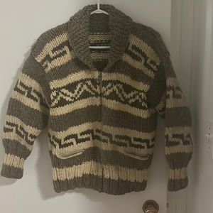 Womens Cowichan sweater all original hardware